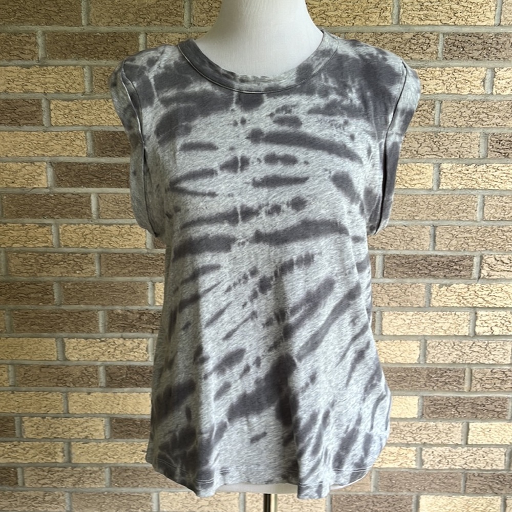 Chaser Sleeveless/ Tank Top: Size M
